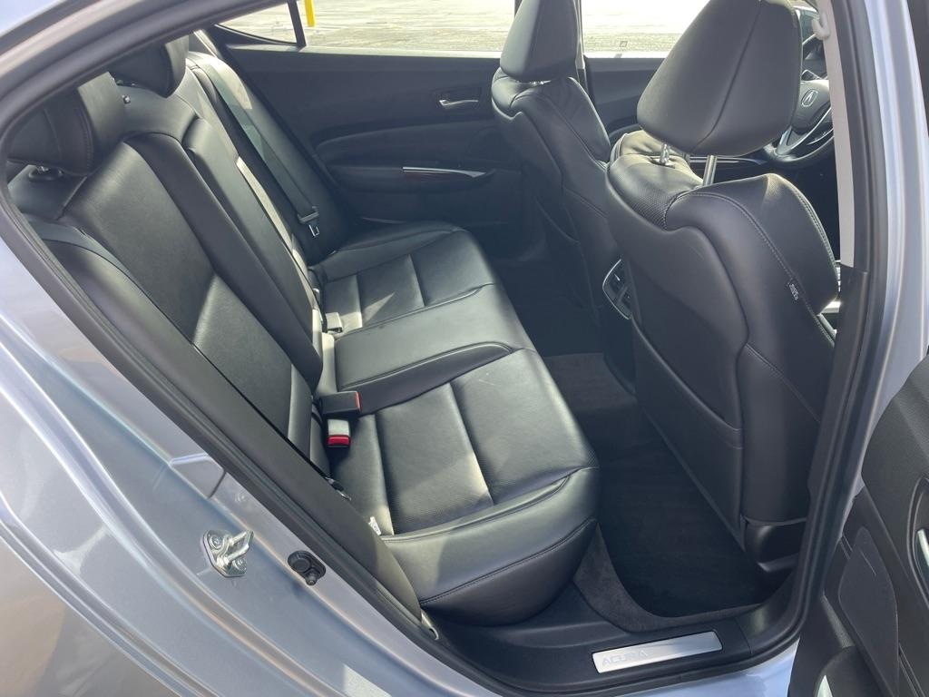 Acura TLX 4dr Sdn FWD V6 Advance 2015