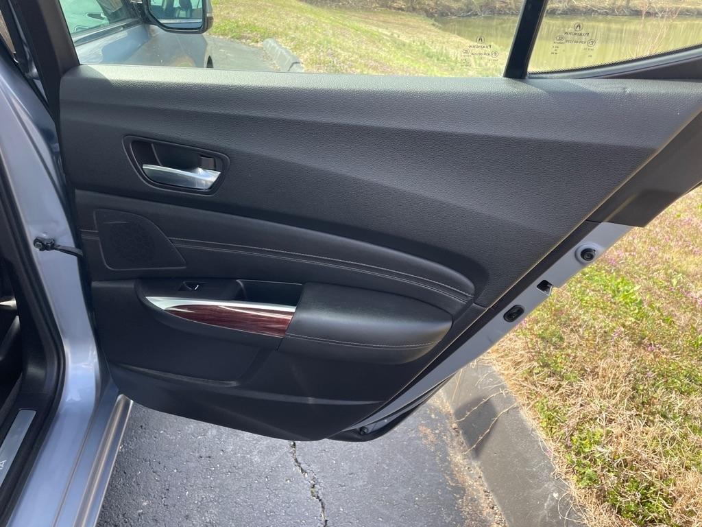 Acura TLX 4dr Sdn FWD V6 Advance 2015