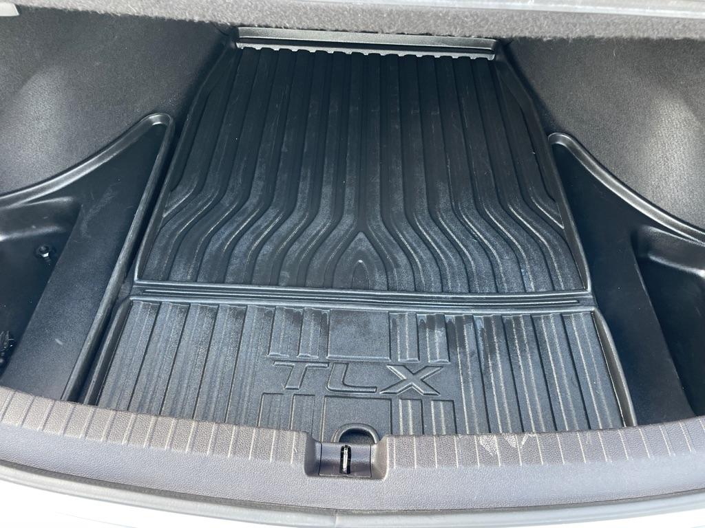 Acura TLX 4dr Sdn FWD V6 Advance 2015