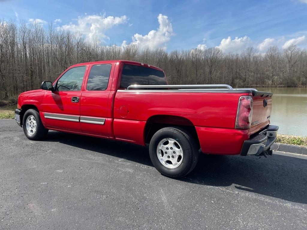Chevrolet Silverado 1500 Ext Cab 143.5" WB LS 2003