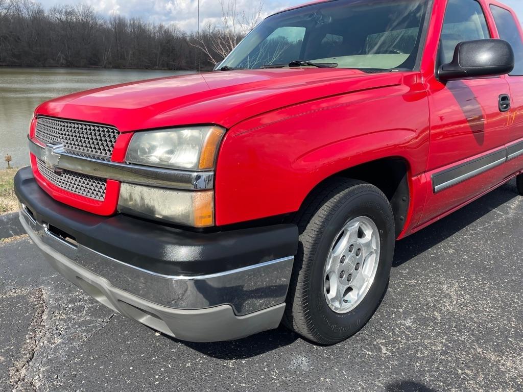 Chevrolet Silverado 1500 Ext Cab 143.5" WB LS 2003