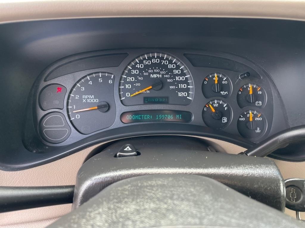 Chevrolet Silverado 1500 Ext Cab 143.5" WB LS 2003