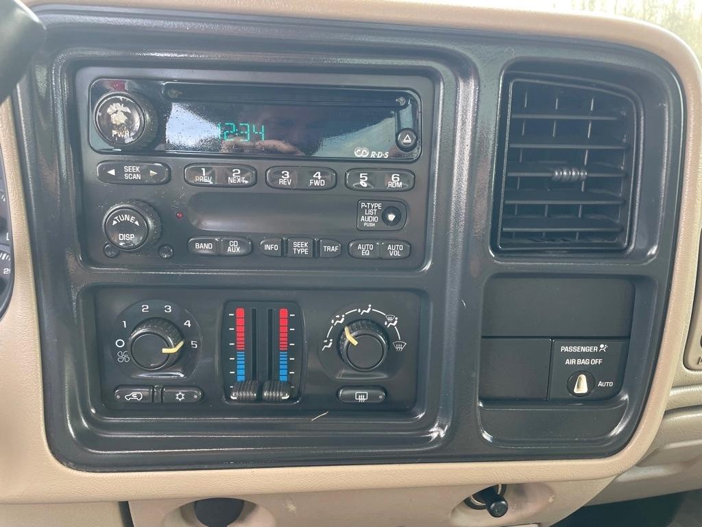 Chevrolet Silverado 1500 Ext Cab 143.5" WB LS 2003