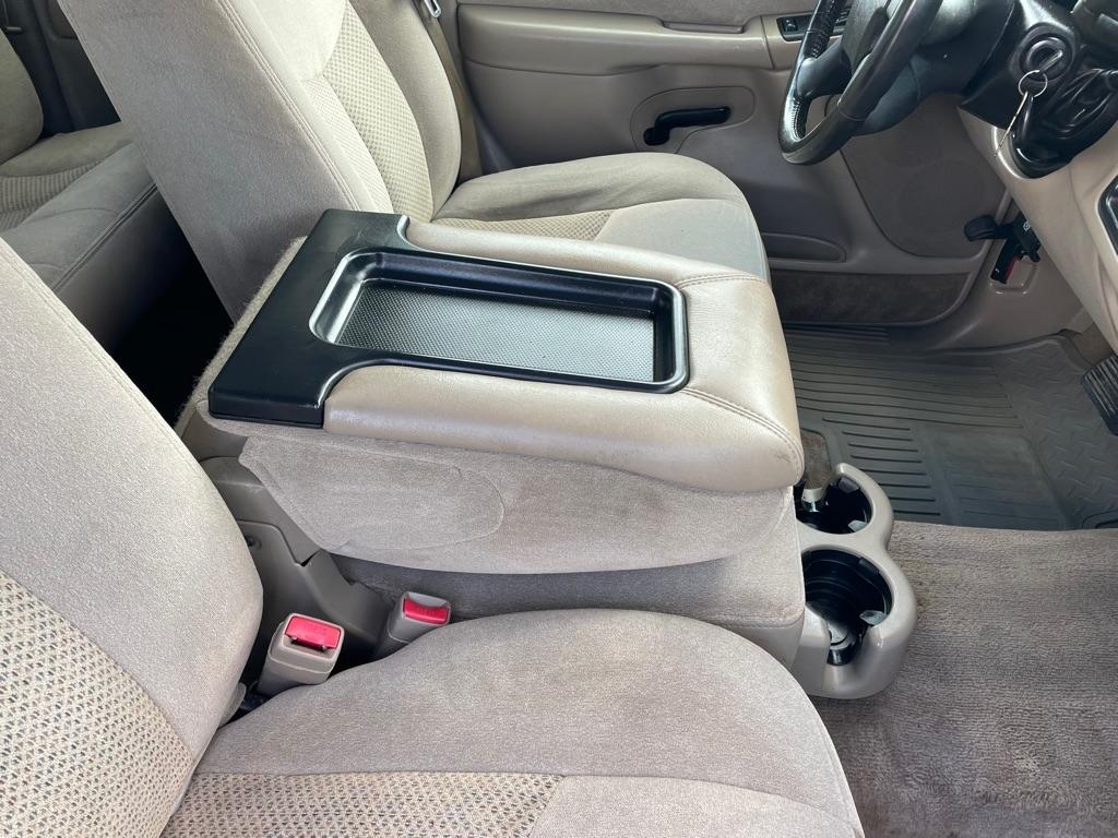 Chevrolet Silverado 1500 Ext Cab 143.5" WB LS 2003