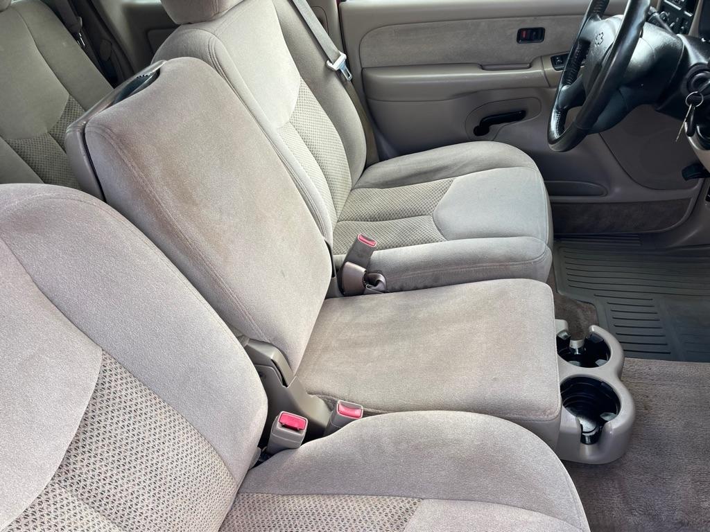 Chevrolet Silverado 1500 Ext Cab 143.5" WB LS 2003