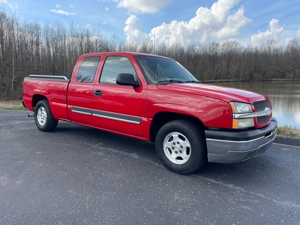Chevrolet Silverado 1500 Ext Cab 143.5" WB LS 2003