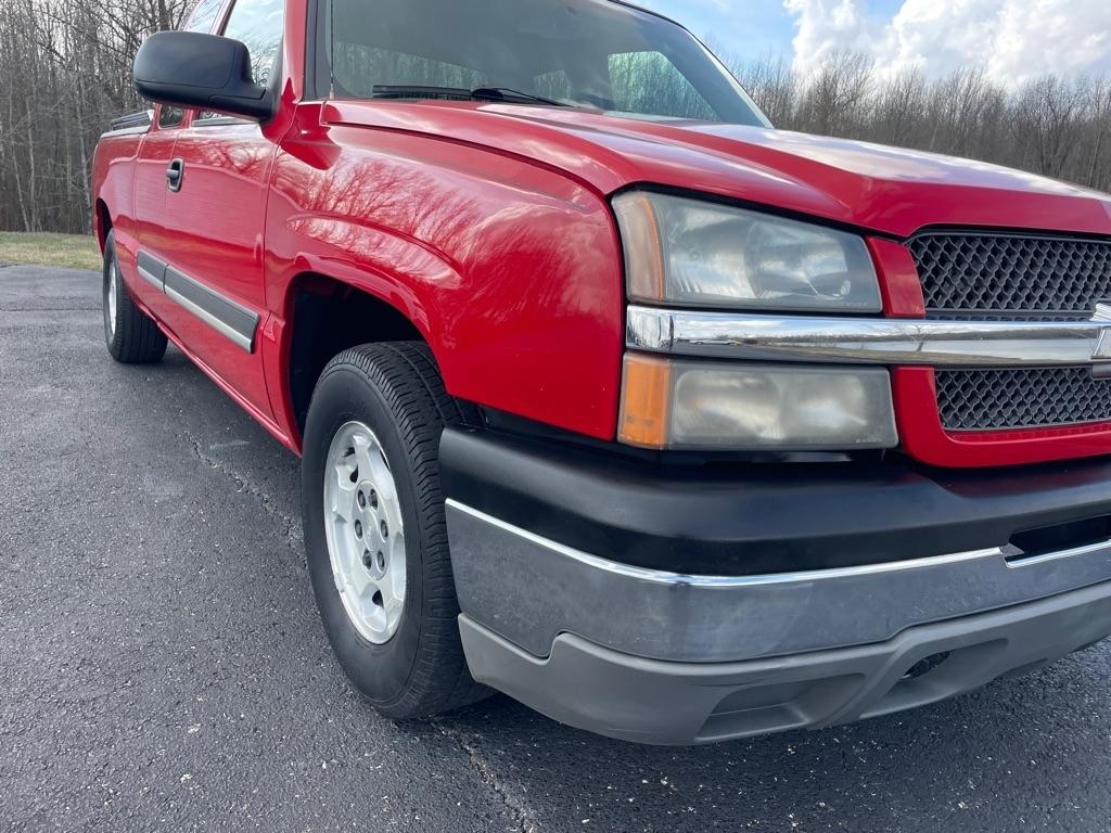 Chevrolet Silverado 1500 Ext Cab 143.5" WB LS 2003