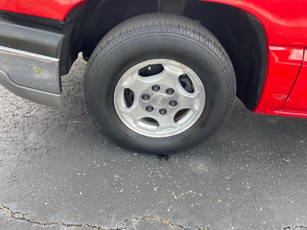 Chevrolet Silverado 1500 Ext Cab 143.5" WB LS 2003