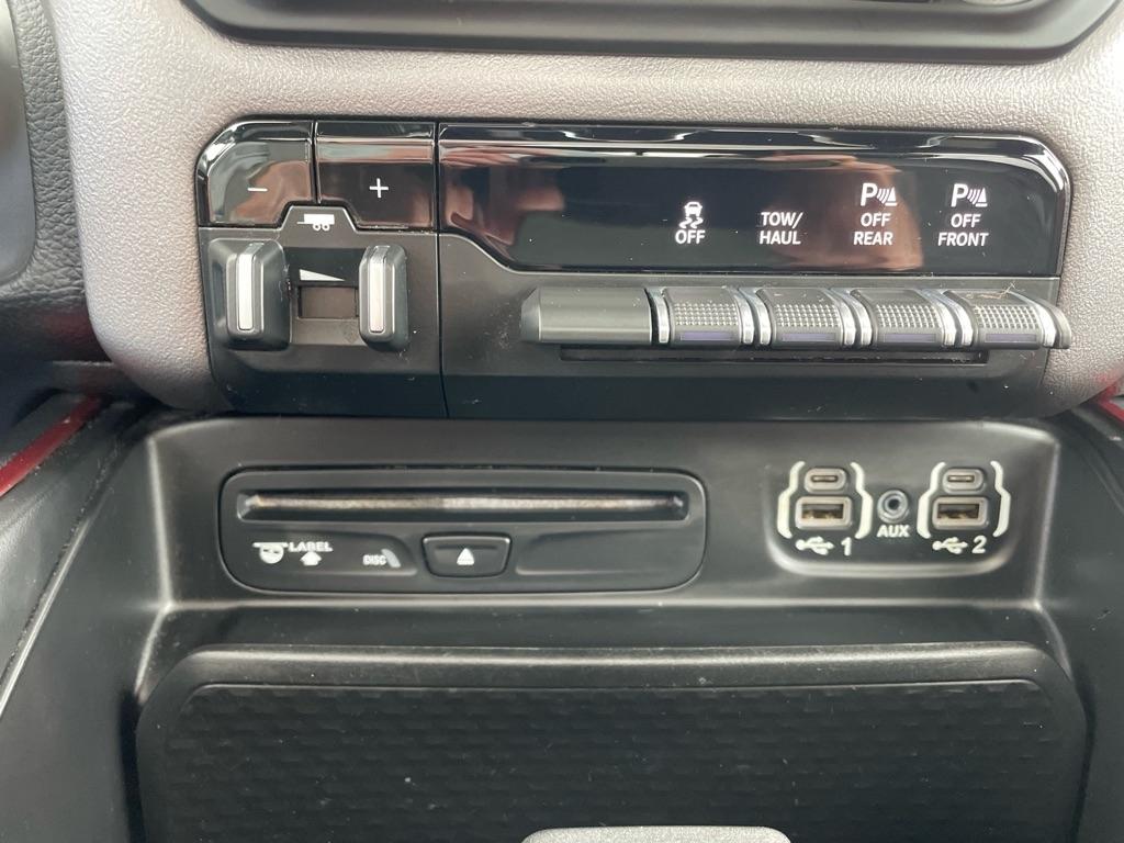 RAM 1500 Rebel 4x4 Crew Cab 5'7" Box 2019