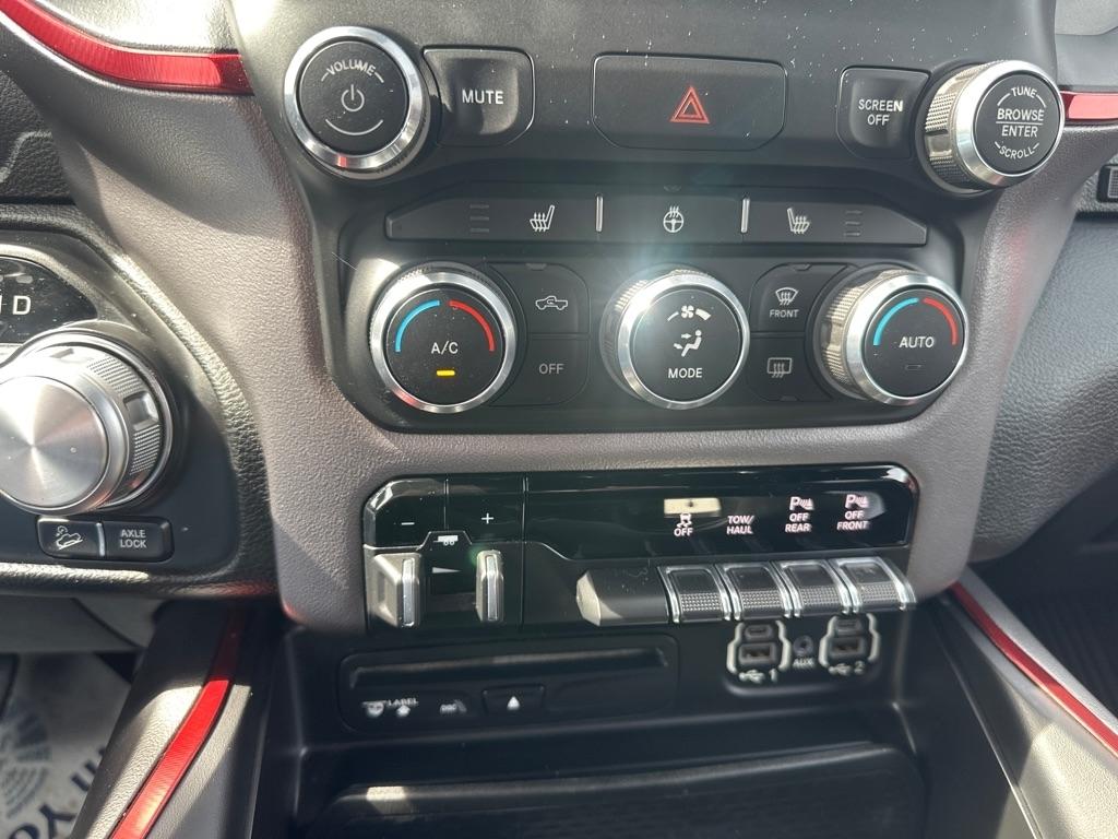 RAM 1500 Rebel 4x4 Crew Cab 5'7" Box 2019