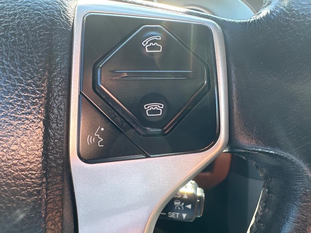 Toyota Sequoia RWD 5.7L Platinum (Natl) 2016