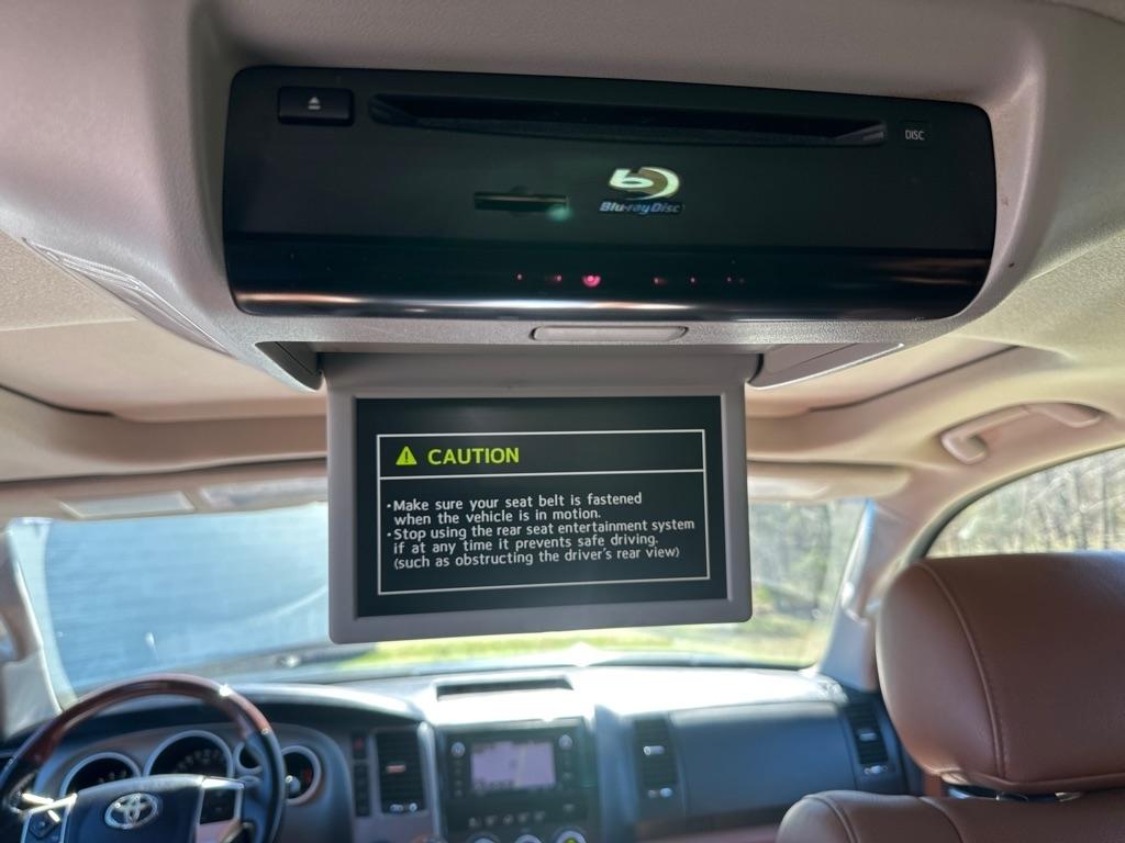 Toyota Sequoia RWD 5.7L Platinum (Natl) 2016