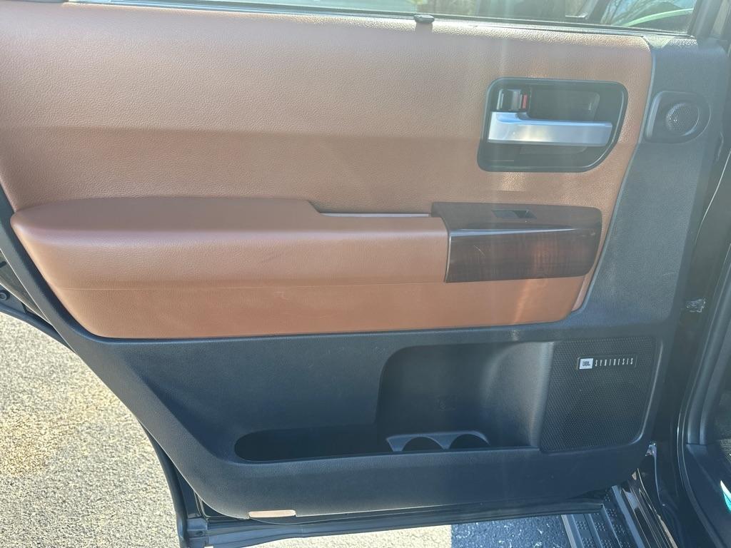 Toyota Sequoia RWD 5.7L Platinum (Natl) 2016