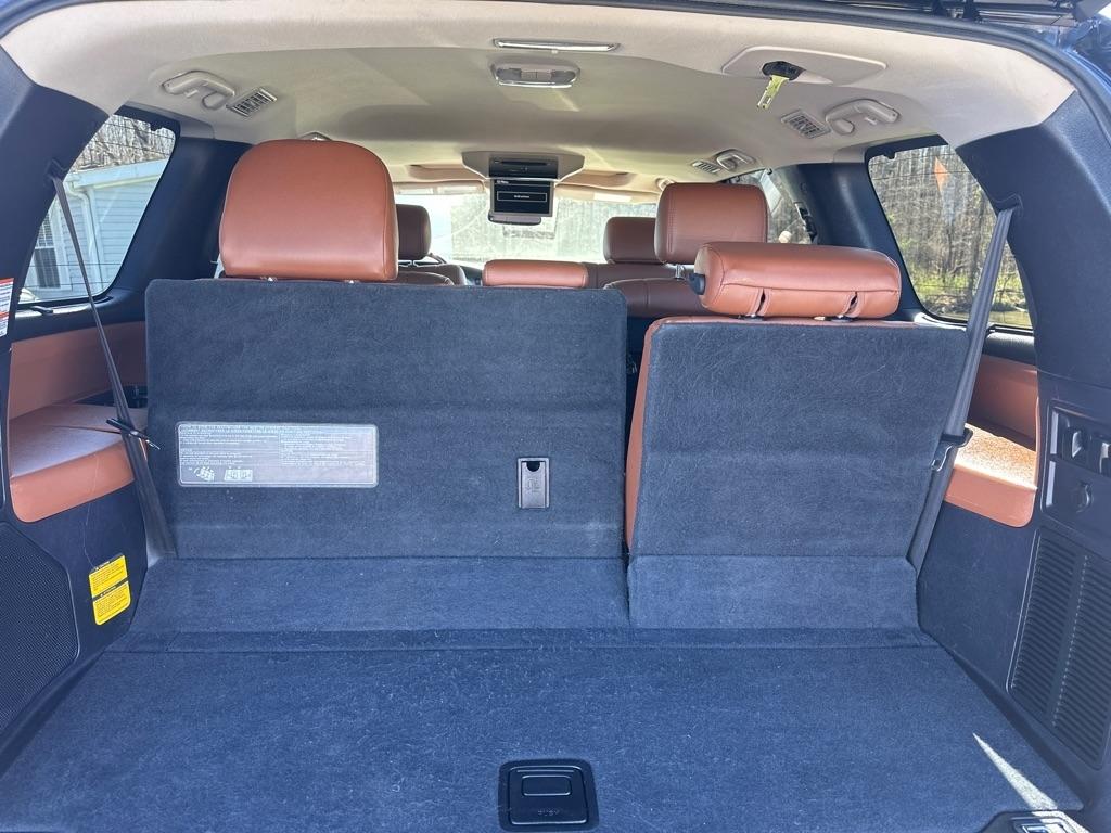 Toyota Sequoia RWD 5.7L Platinum (Natl) 2016