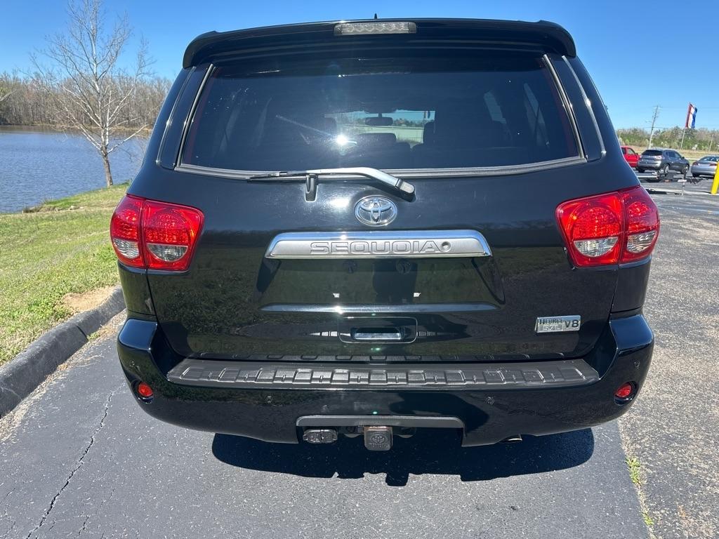 Toyota Sequoia RWD 5.7L Platinum (Natl) 2016