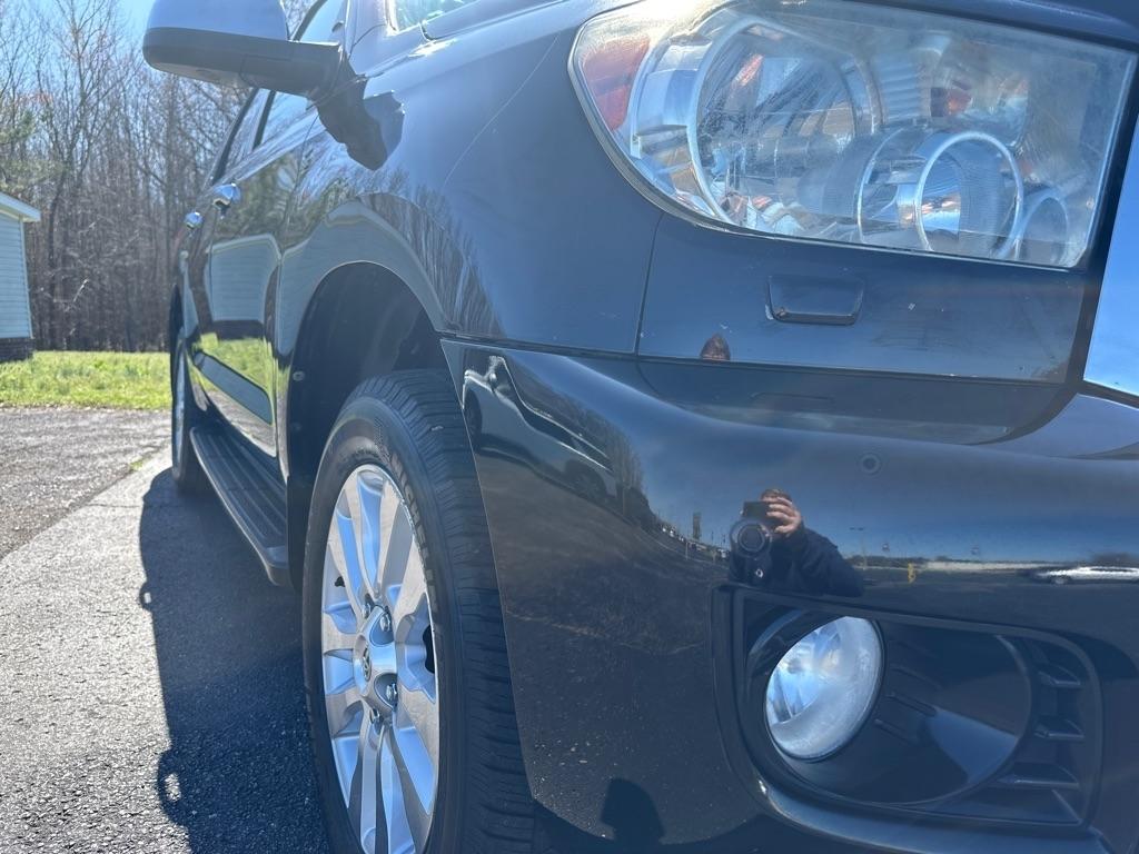 Toyota Sequoia RWD 5.7L Platinum (Natl) 2016