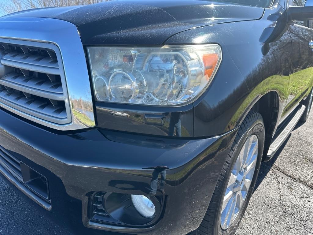 Toyota Sequoia RWD 5.7L Platinum (Natl) 2016