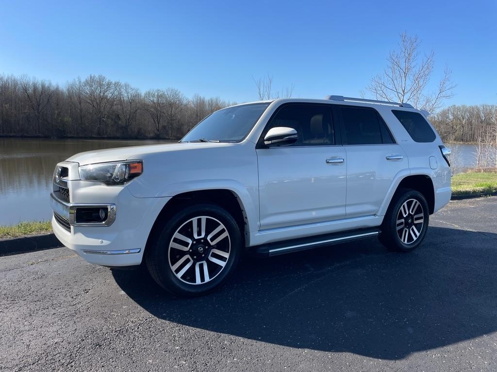 Toyota 4Runner TRD Off Road Premium 4WD (Natl) 2019