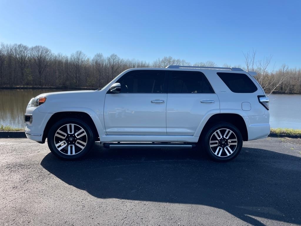 Toyota 4Runner TRD Off Road Premium 4WD (Natl) 2019