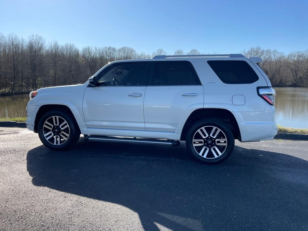 Toyota 4Runner TRD Off Road Premium 4WD (Natl) 2019