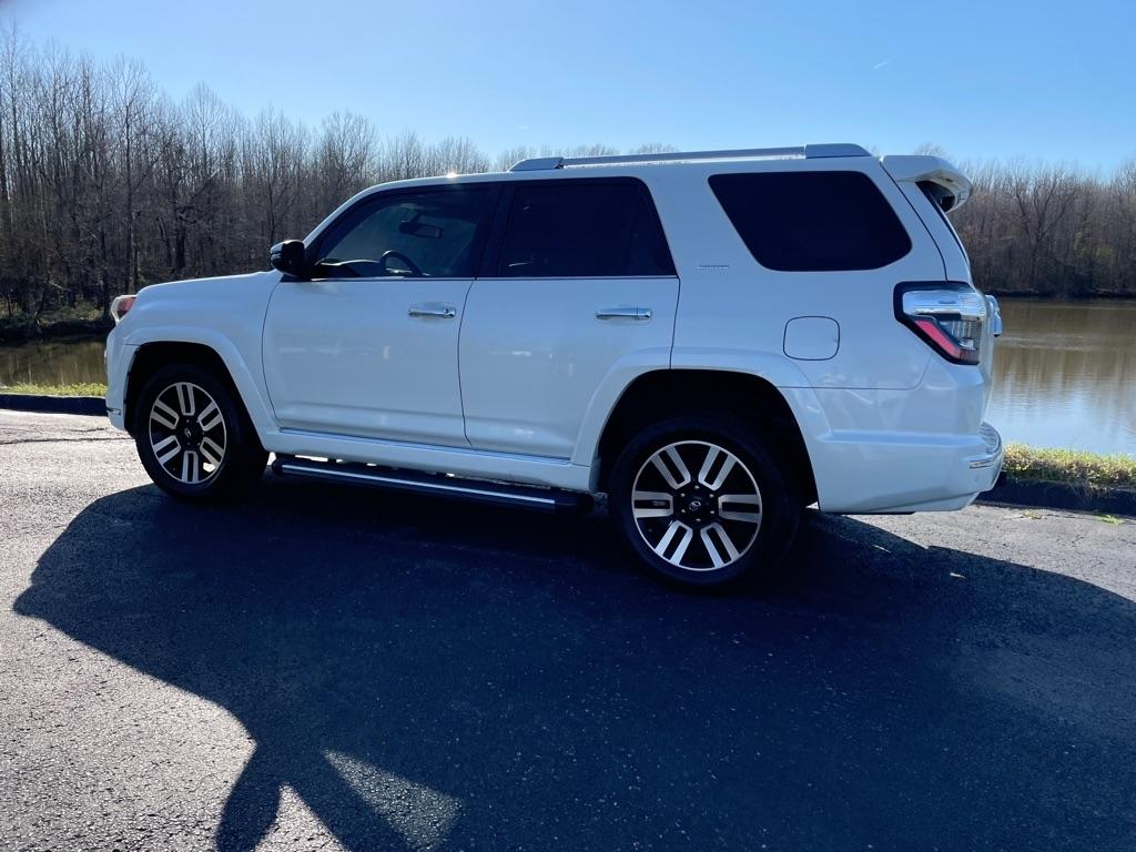 Toyota 4Runner TRD Off Road Premium 4WD (Natl) 2019