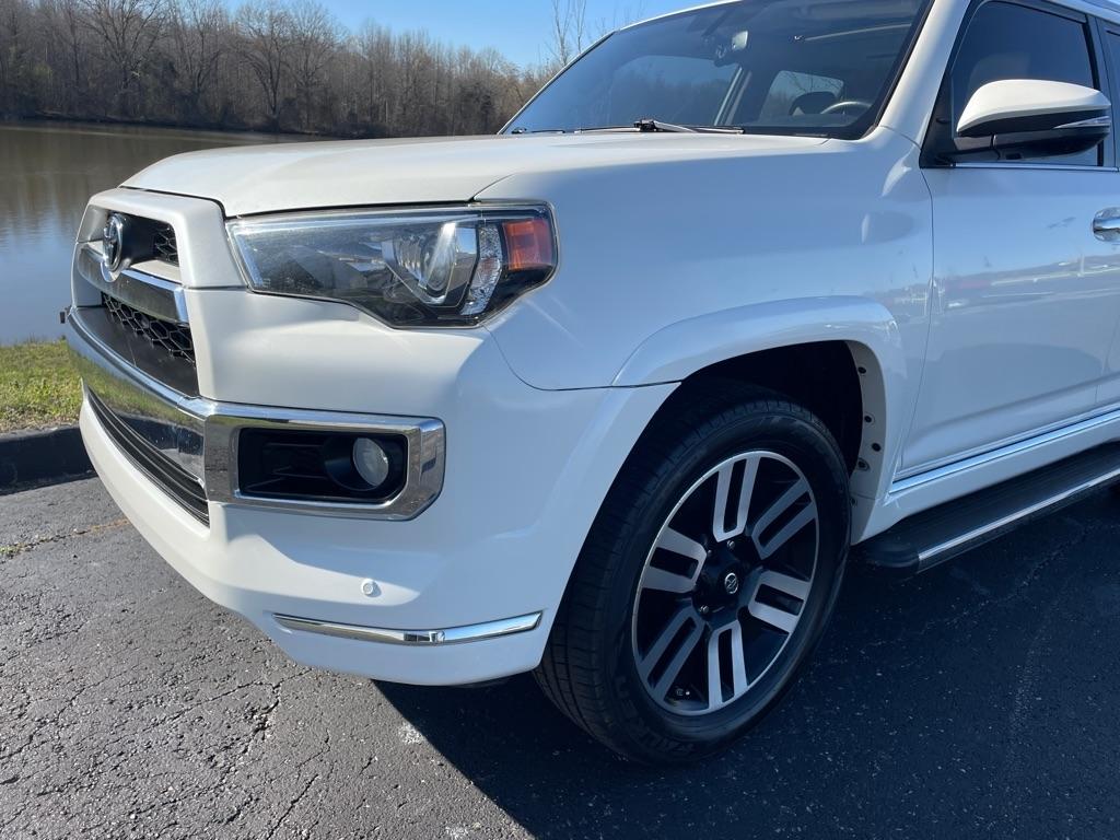 Toyota 4Runner TRD Off Road Premium 4WD (Natl) 2019