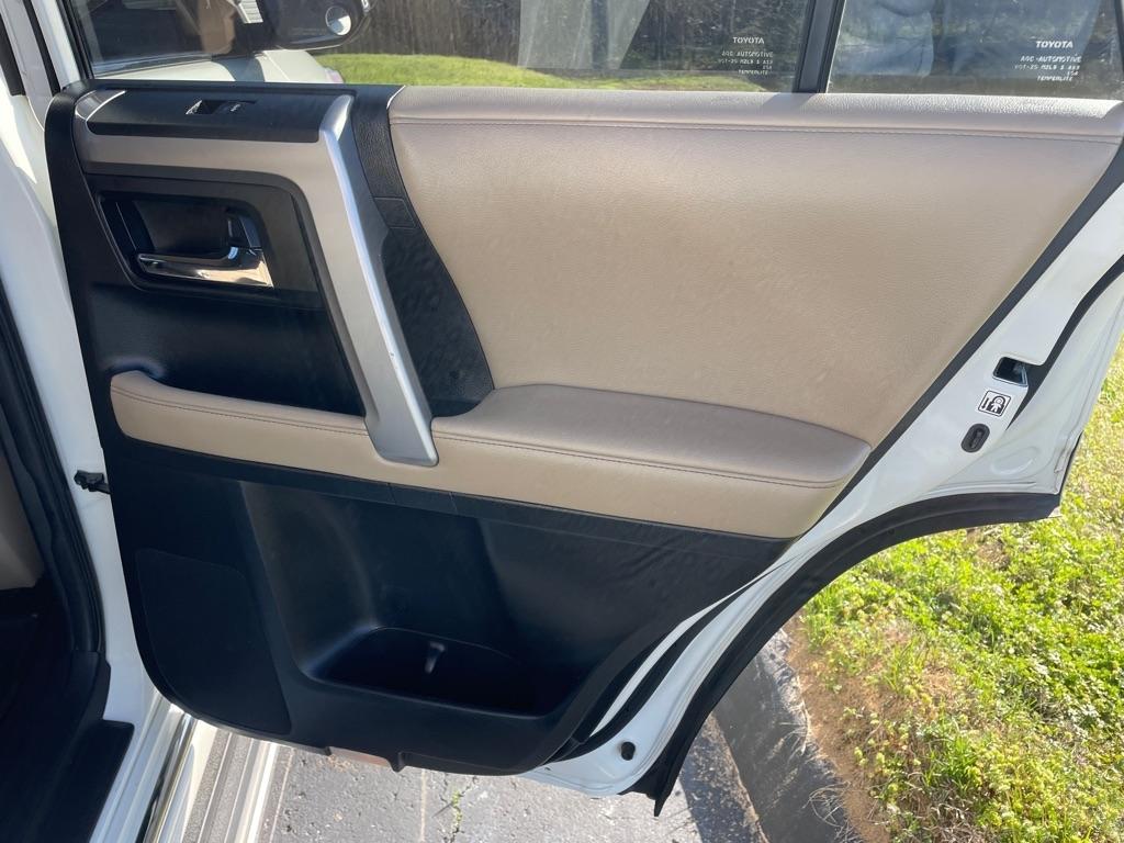 Toyota 4Runner TRD Off Road Premium 4WD (Natl) 2019