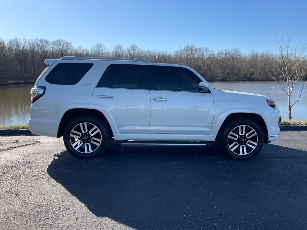 Toyota 4Runner TRD Off Road Premium 4WD (Natl) 2019