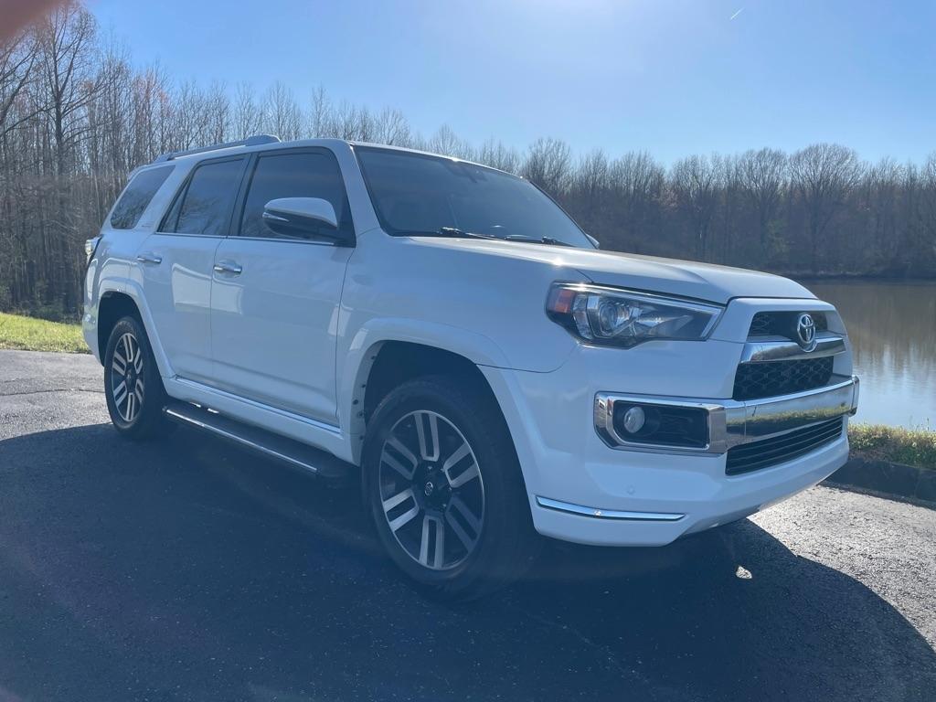 Toyota 4Runner TRD Off Road Premium 4WD (Natl) 2019