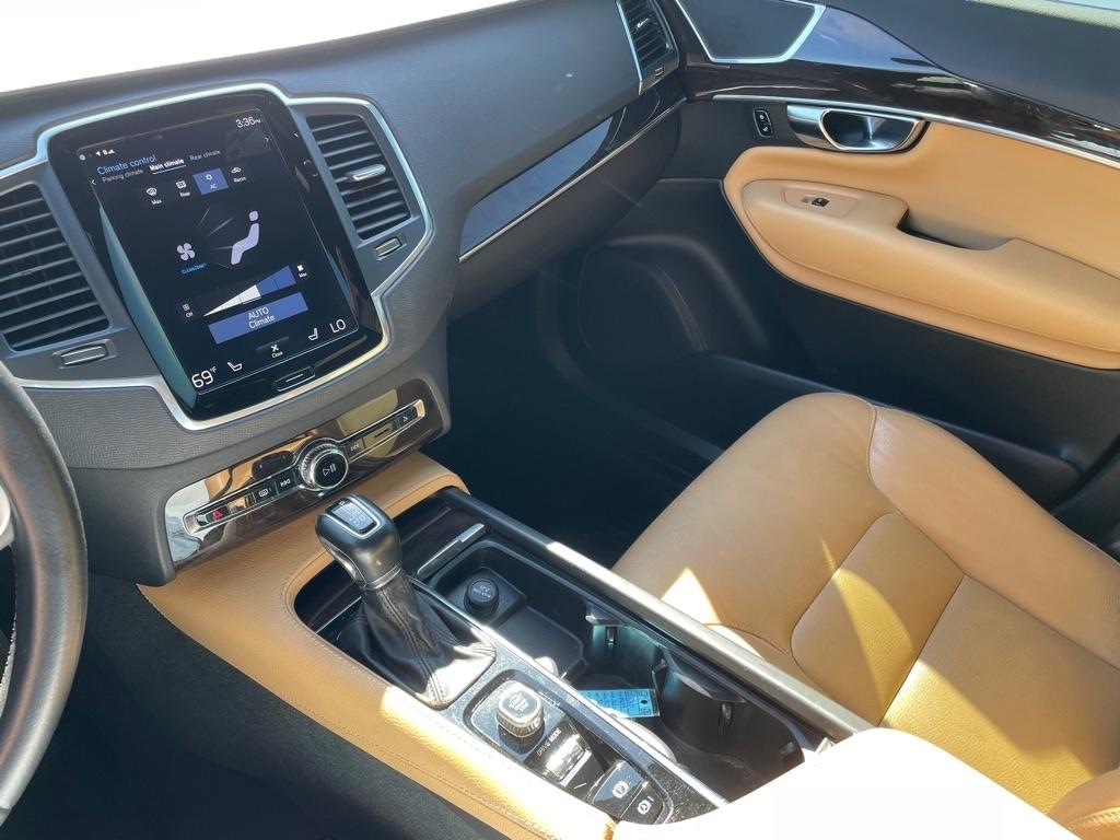 Volvo XC90 T6 AWD Momentum 2019