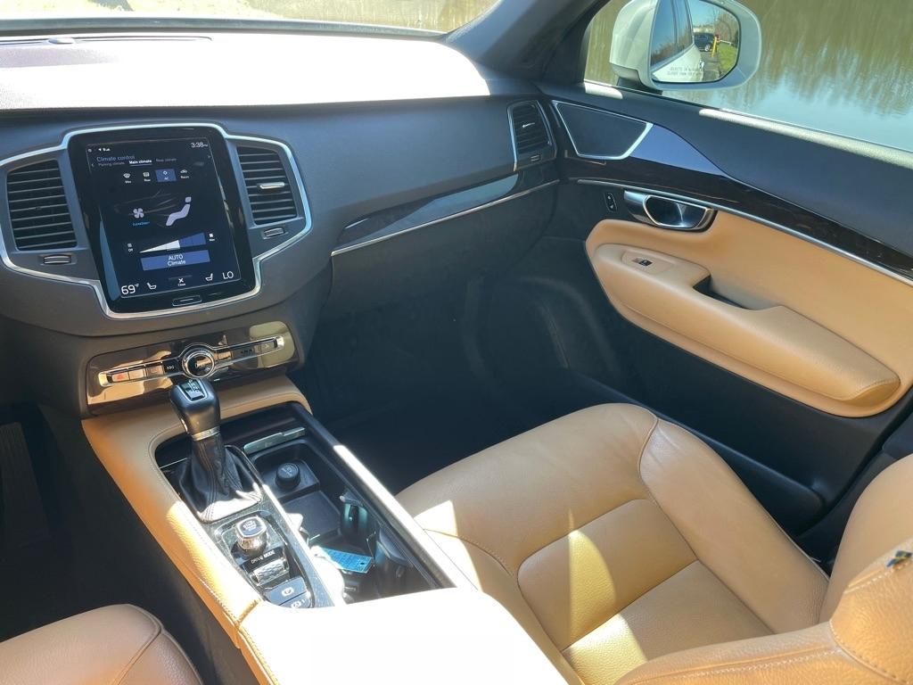 Volvo XC90 T6 AWD Momentum 2019