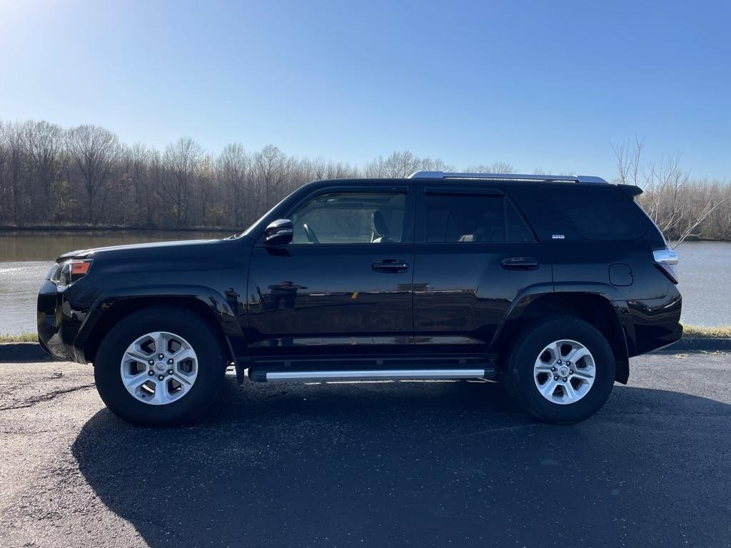 Toyota 4Runner RWD 4dr V6 SR5 Premium (Natl) 2014