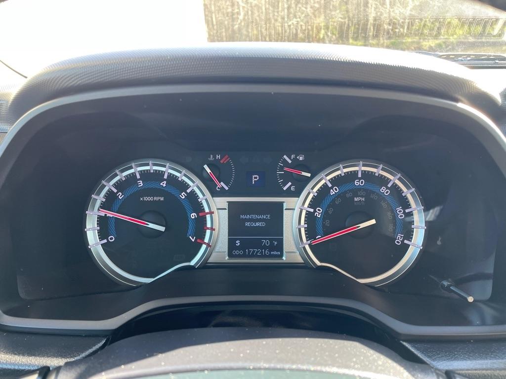 Toyota 4Runner RWD 4dr V6 SR5 Premium (Natl) 2014