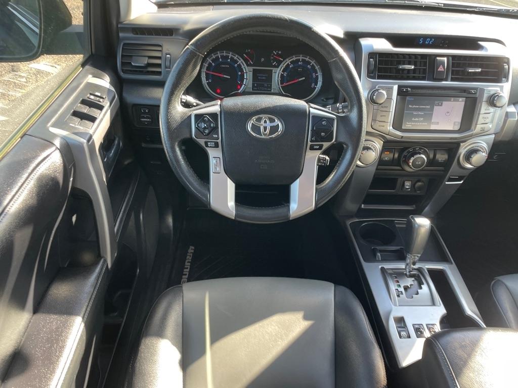 Toyota 4Runner RWD 4dr V6 SR5 Premium (Natl) 2014