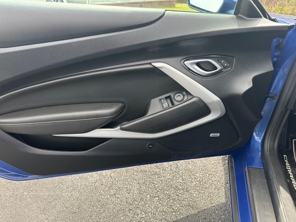 Chevrolet Camaro 2dr Cpe 1LT 2021