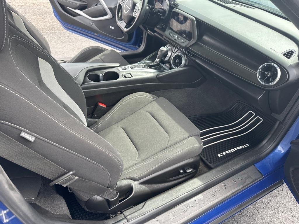 Chevrolet Camaro 2dr Cpe 1LT 2021