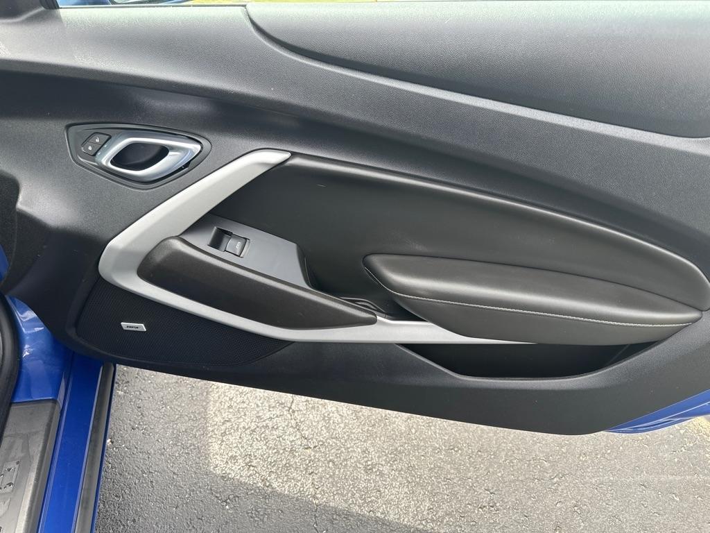 Chevrolet Camaro 2dr Cpe 1LT 2021