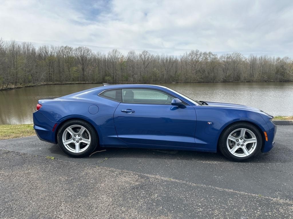Chevrolet Camaro 2dr Cpe 1LT 2021