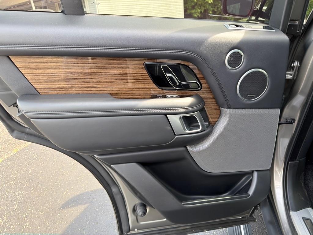 Land Rover Range Rover V8 Supercharged SWB 2018