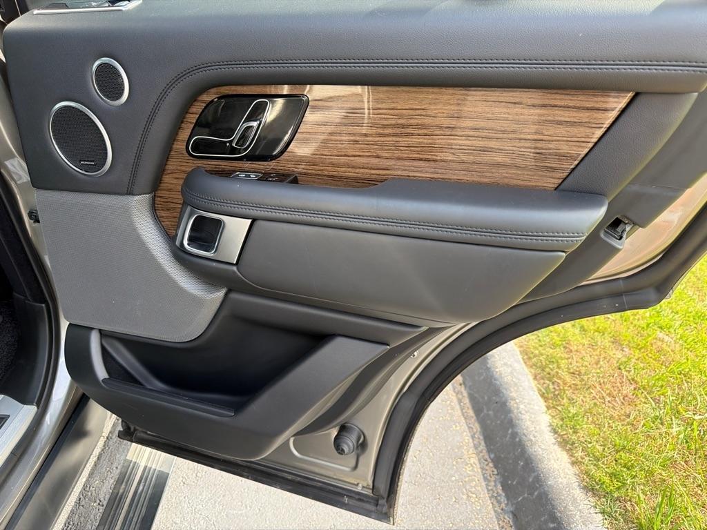 Land Rover Range Rover V8 Supercharged SWB 2018