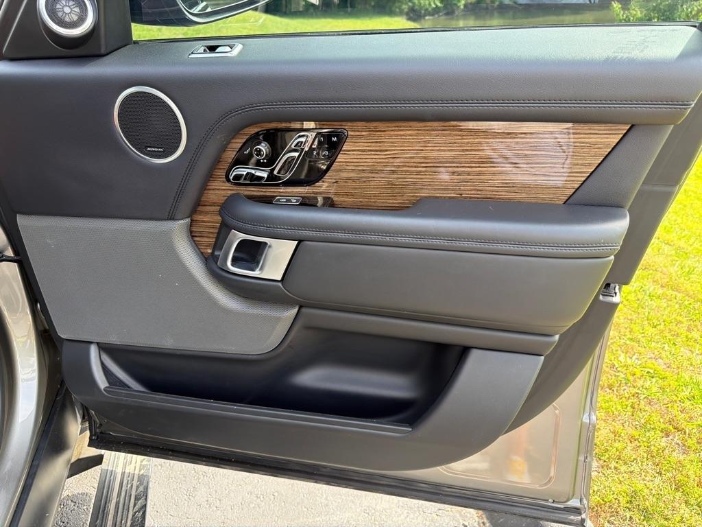 Land Rover Range Rover V8 Supercharged SWB 2018