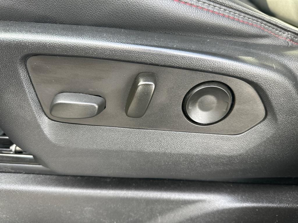 Chevrolet Tahoe 4WD 4dr RST 2022