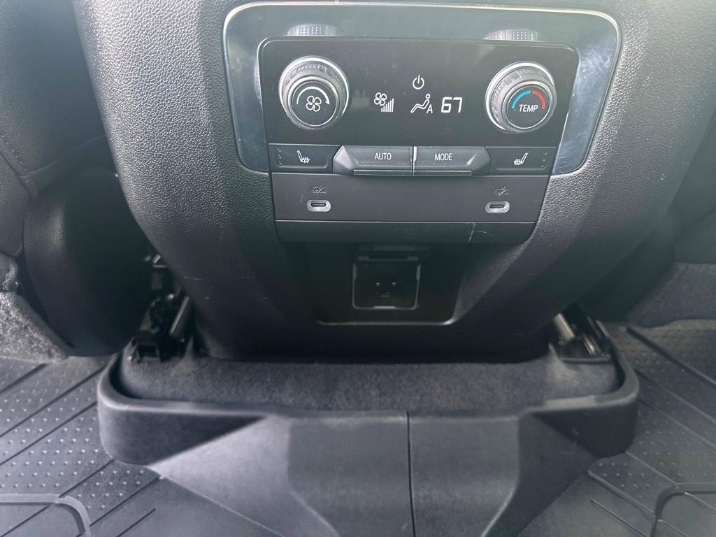 Chevrolet Tahoe 4WD 4dr RST 2022