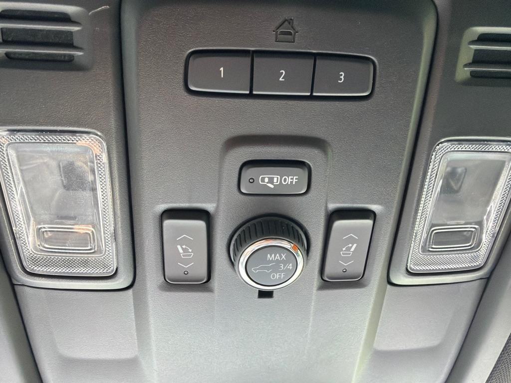Chevrolet Tahoe 4WD 4dr RST 2022