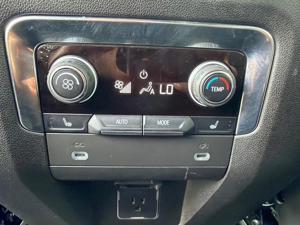 Chevrolet Tahoe 4WD 4dr RST 2022