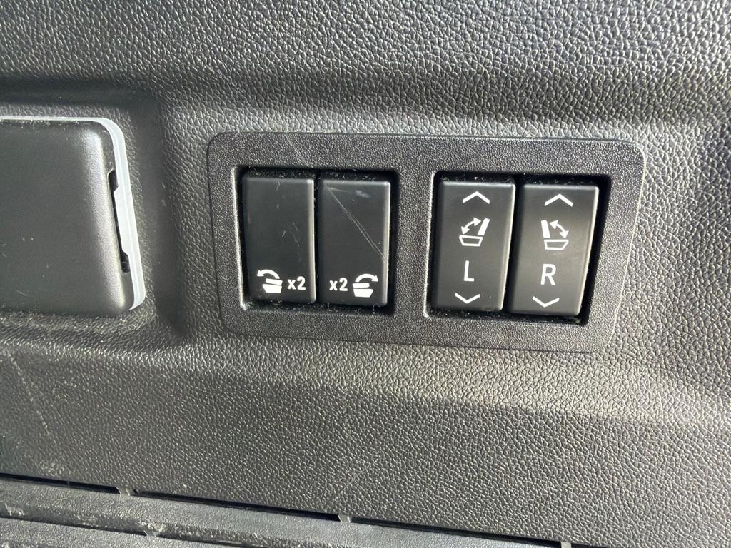 Chevrolet Tahoe 4WD 4dr RST 2022