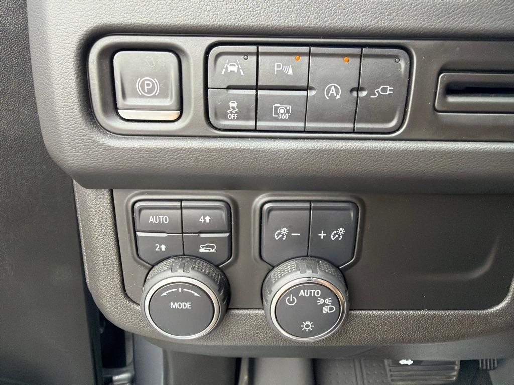 Chevrolet Tahoe 4WD 4dr RST 2022