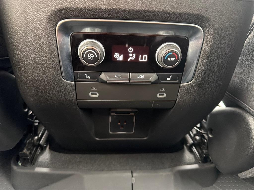 Chevrolet Tahoe 4WD 4dr RST 2022