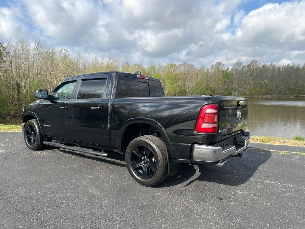 RAM 1500 Laramie 4x4 Crew Cab 5'7" Box 2022