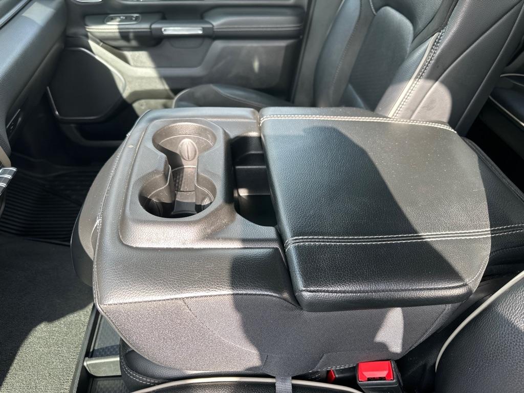 RAM 1500 Laramie 4x4 Crew Cab 5'7" Box 2022